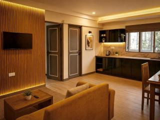Velora City Hotel - 4