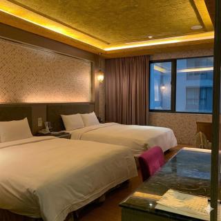 R7 Hotel - 8