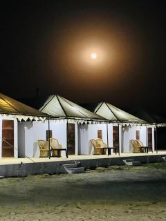 Big Brand Desert Camp - 7
