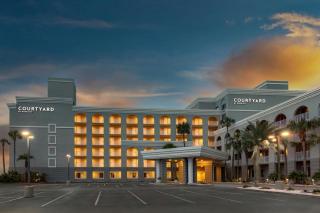 Courtyard by Marriott Jacksonville Beach Oceanfront - 2
