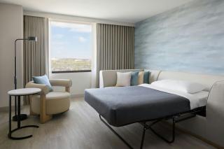 Toronto Airport Marriott Hotel - 3