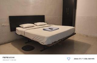 SPOT ON Hotel Regal Aura Inn Indore - 8