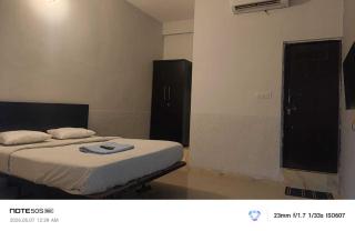 SPOT ON Hotel Regal Aura Inn Indore - 4