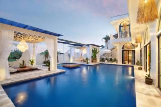 Luxury Homes Abroad & LHL Magazine Featured Villa - 7
