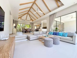 Bali-Style 4 BR Private Pool Villa - Trichada - 3