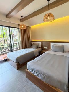 SUNSHINE BEACH Resort - 2