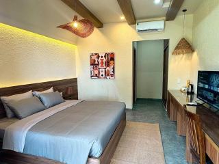 SUNSHINE BEACH Resort - 1
