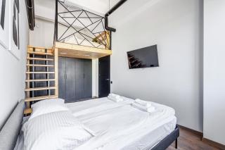 Spacious Loft 6 Guests - AC, 54 - 6