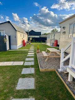 Caravan 1 A super caravan with a private garden - 6