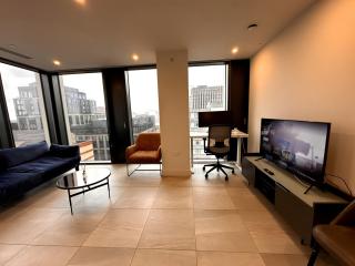 2BR Modern & Cozy Apartment in Prime Location - 1