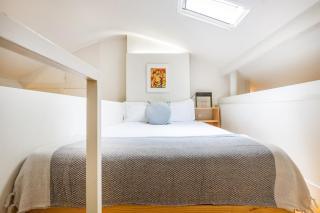 Oporto Loft with Mezzanine - 7