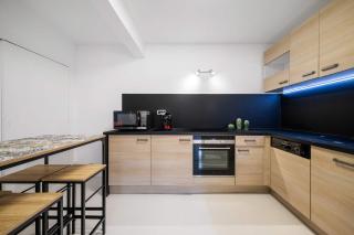 Charming apartment in the heart of the city center AC - 9