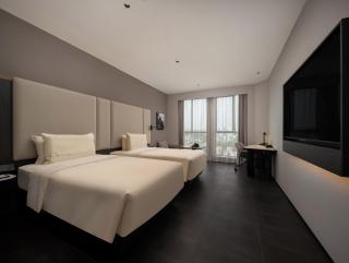 Atour Hotel Luoshan Science and Technology Park - 4