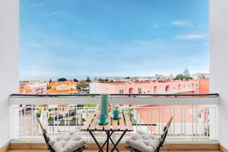 Cascais Sunny with Ocean Views - 0