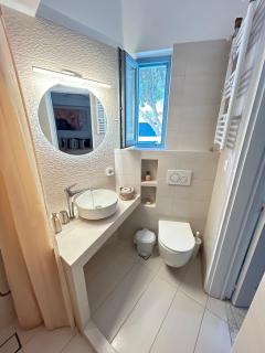 Periplous Home - Feel the Breeze, Stay with Ease - 6