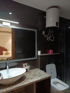 Modern & Cozy 1RK I South Delhi - Studio Terrace - 1