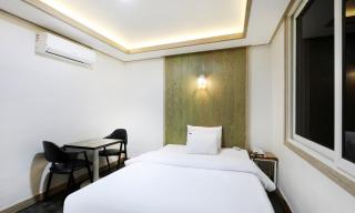 Gukmin Hotel - 1