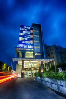 Hotel 88 Kopo Bandung By WH - Bandung - 0