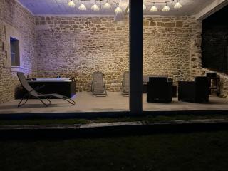 La Petite Maison d'Elodie Gîte avec SPA - 9