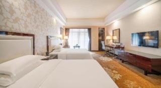 Country Garden Phoenix Hotel Yunfu - 1