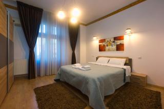 Victoriei Skyline Apartment - Steps from Old Town - 9