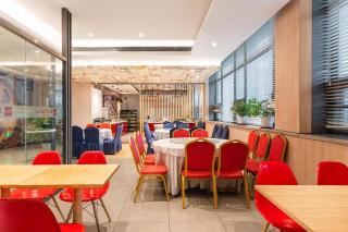 ibis Chengdu East Railway Station Hotel - 3