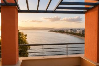 Beachfront Penthouse with Seaview - 2