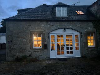 Cosy Cottage on Secluded Private Estate - 9