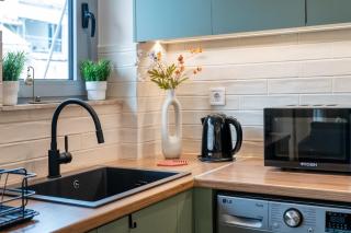 The Olive & Cedar Apartment - 8