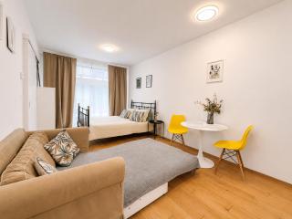 Lovely studio apartment, Free parking 1,55 hight - 4