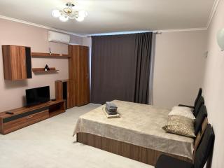 AeroHome 24 ВНИМАНИЕ ! 14 мая заселение с 2 00 ночи и выселение до 12 00 - 8