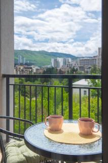 1-Bedroom Apartment with View - Balcony - 5 Min to Delisi Metro- Self Check-In - 1