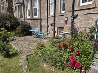 Panoramic View - Garden - Parking - Sleeps 6 - 7