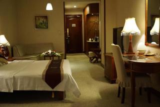Kunming Plateau Pearl Hotel - Kunming - 4