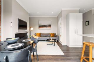 Peaceful Retreat in Hamilton East - By Superior Stays - 1