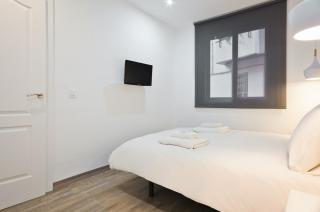 The White Flats Les Corts - 3