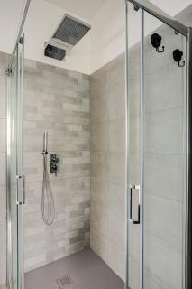 Elegant apartment with large garden and parking - 6