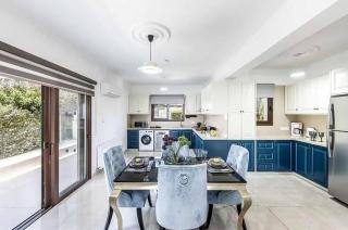 Located in the heart of Coral Bay ! - 5