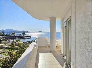 Two Bedroom Apartment With Sea View 100 - 4