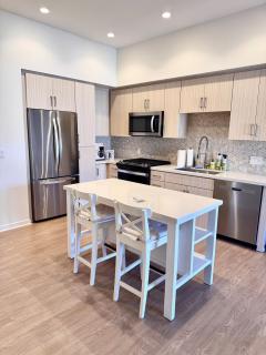 Peaceful 1BR Retreat with Courtyard View in Irvine - 8