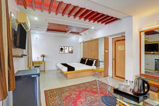 Super Collection O Dandiya Bazar Formerly Vrundavan Residency - 1