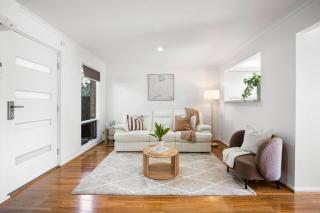 Halifax Charm Village Stay near Cafs and Parklands - 0
