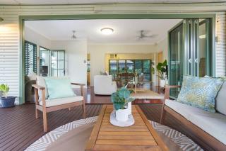 Tropica Oasis Elevated Seaside Living with Pool - 4