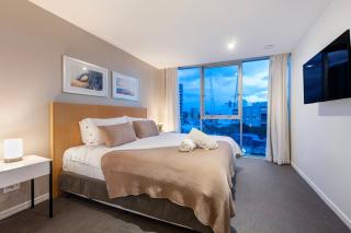 H'Residences 1BR Family Escape - Surfers Paradise - 6