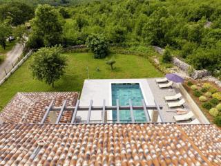Villa Fortuna - Private Pool and Garden Retreat - 1