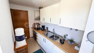 Stunning 2 Bedroom Apartment, AC, WIFI, Pool Views - 3