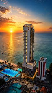 Hompton Hotel by the Beach - 6
