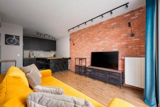 Żerań Brick Loft Apartment by BookingHost - 6