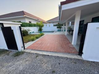 St Georges Park The Courtyard Villa 2bd - 5