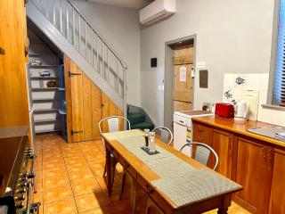 Whites Corner - 1